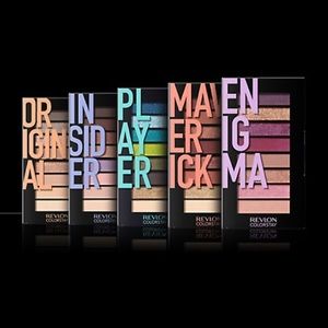 This is a Revlon Colorstay eyeshadow palette called “Original” (#900)